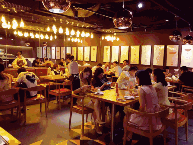 榴莲网站在线观看餐飲行業酒店餐廳廚房幹燥除濕解決方案